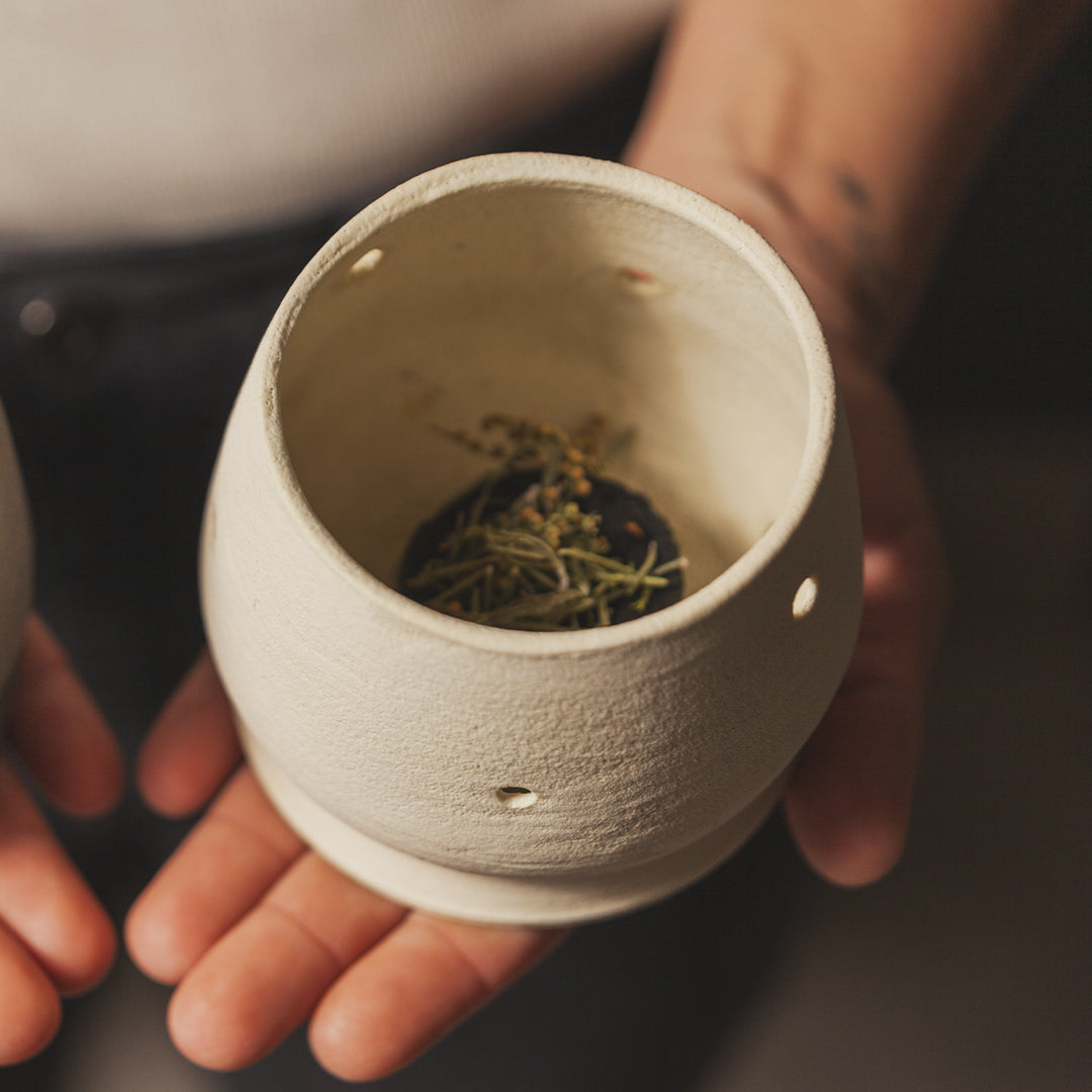 INCENSARIO "LUNA" de Mudah Cerámica + INCIENSO SUELTO Hierbas mágicas de huerto - PURIFICA: Lavanda, Romero, Ruda, Hinojo