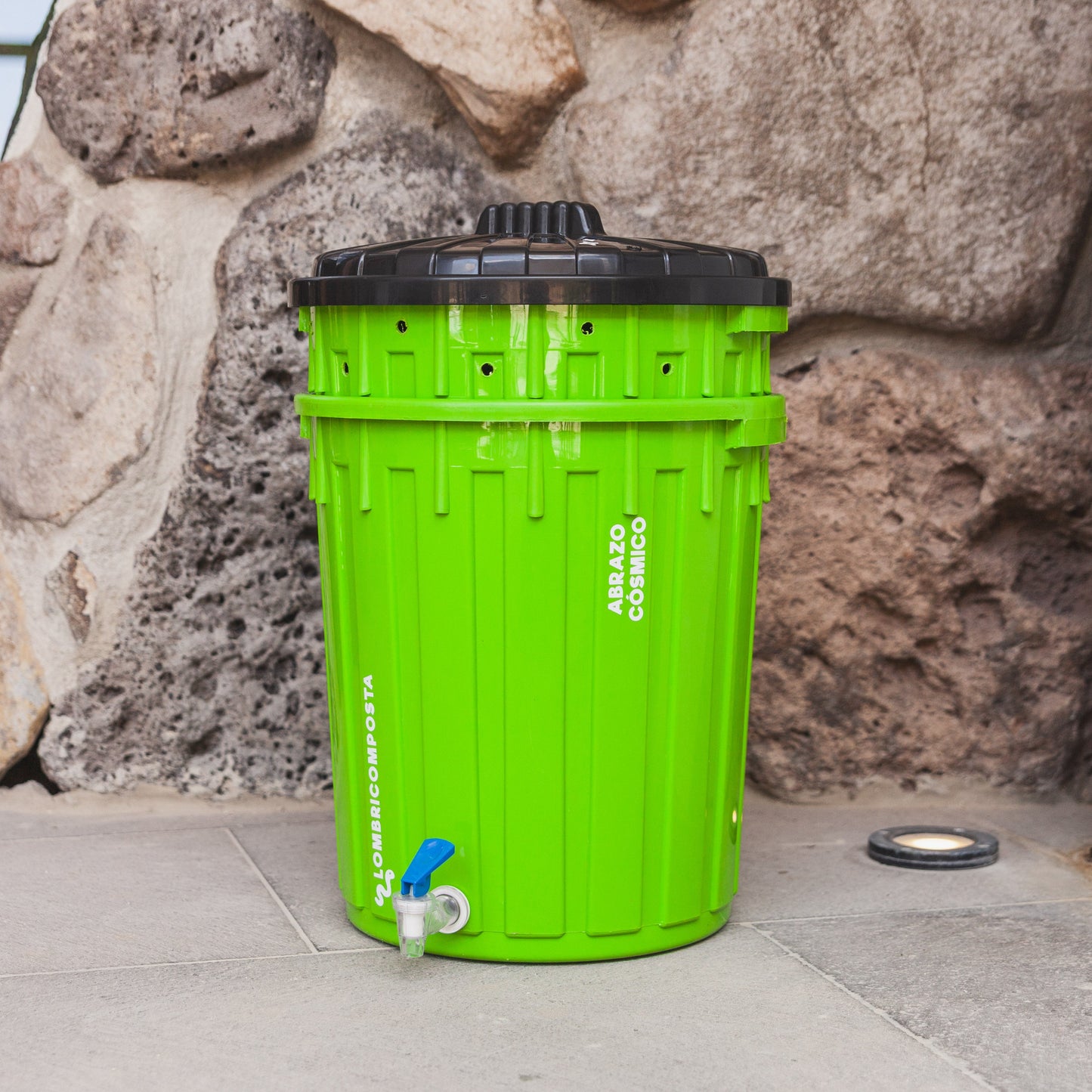 LOMBRICOMPOSTERO de 23 Litros